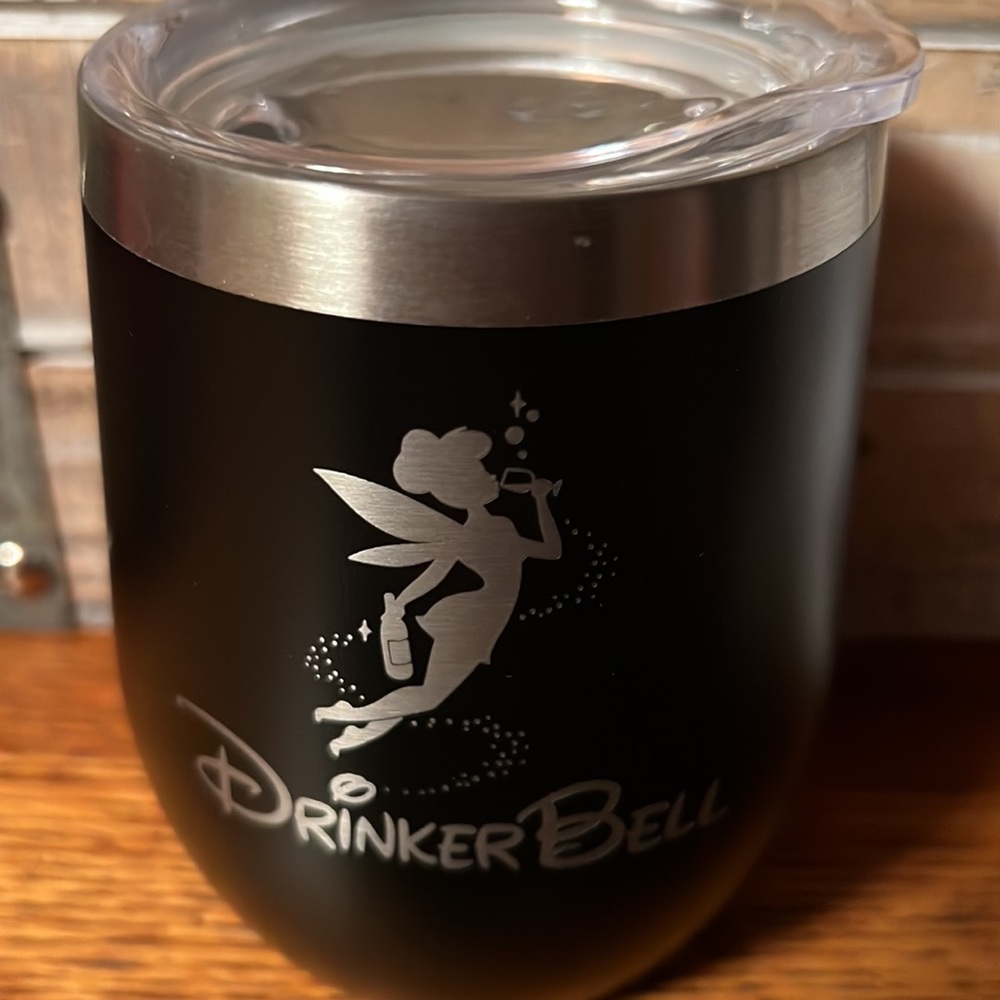 Drinker Bell wine tumbler in black